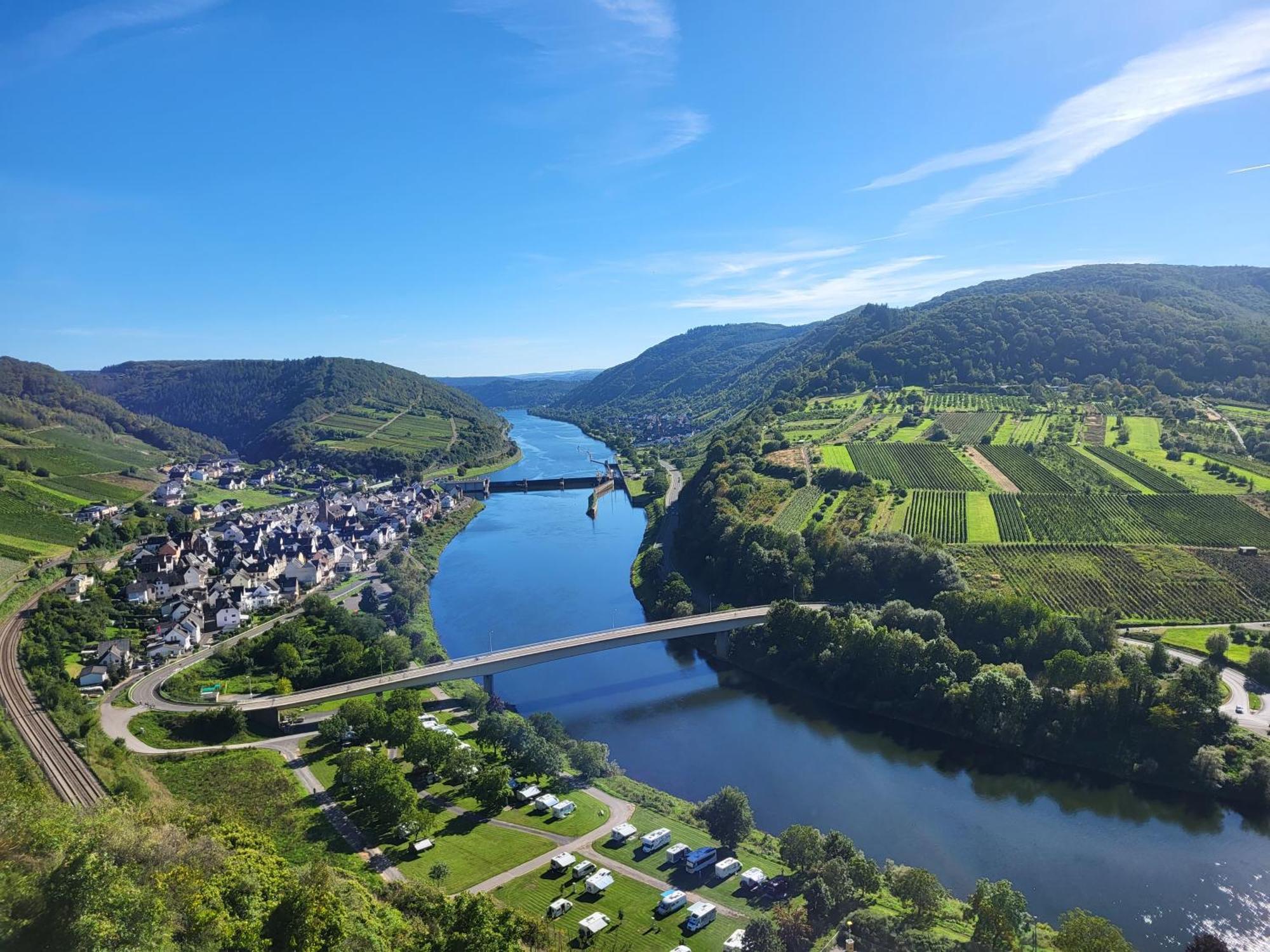 Am Moselstausee Hébergement de vacances Sankt Aldegund